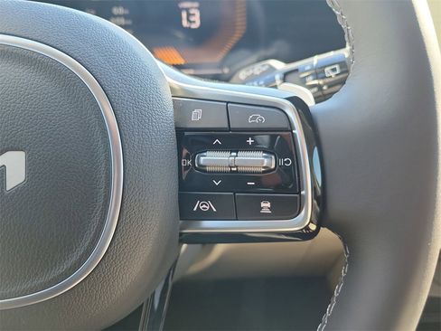 New 2026 Kia Carnival EX image 28