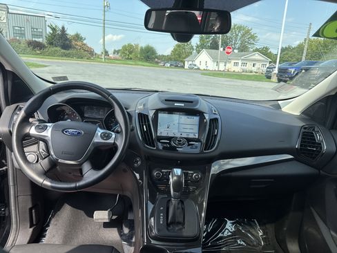 Used 2016 Ford Escape Titanium w/ Equipment Group 301A AWD/4WD image 14