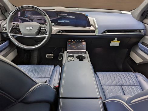 New 2026 Cadillac Vistiq Premium Luxury image 17