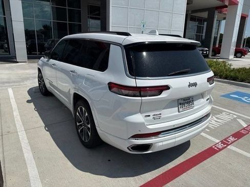 Used 2021 Jeep Grand Cherokee L Overland w/ Advanced Protech Group III AWD/4WD image 6