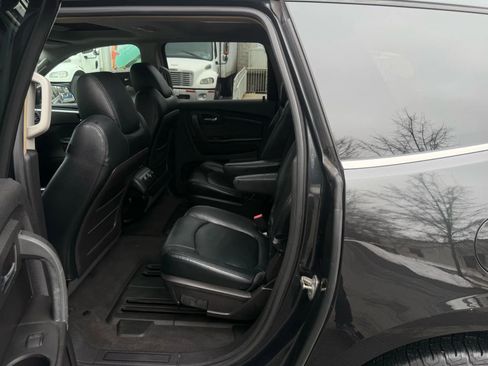 Used 2009 Chevrolet Traverse LT image 21