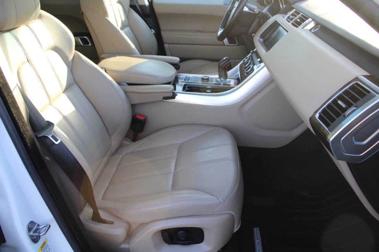 Used 2017 Land Rover Range Rover Sport SE AWD/4WD image 12
