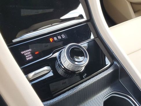 New 2025 Jeep Grand Cherokee Limited image 12