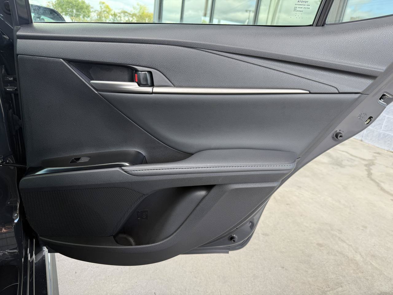 Used 2025 Toyota Camry XSE FWD image 30