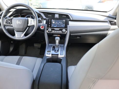 Certified 2018 Honda Civic EX image 13