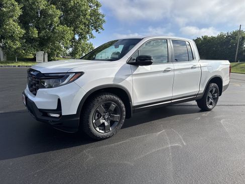 New 2026 Honda Ridgeline TrailSport image 2