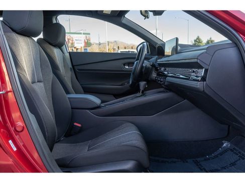 Used 2024 Honda Accord Sport image 11