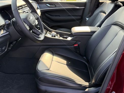 New 2025 Jeep Grand Cherokee L Limited w/ Black Appearance Package image 13