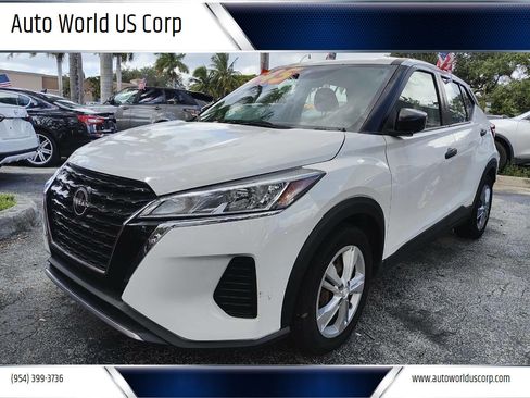 Used 2022 Nissan Kicks S image 1