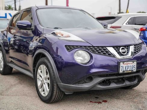 Used 2015 Nissan Juke SV w/ Technology Package image 3
