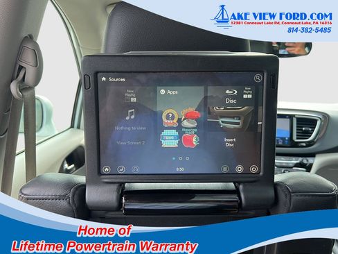 Used 2019 Chrysler Pacifica Touring-L Plus w/ Tire & Wheel Group FWD image 5