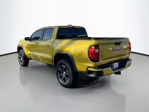 Used 2024 GMC Canyon AT4 image 5