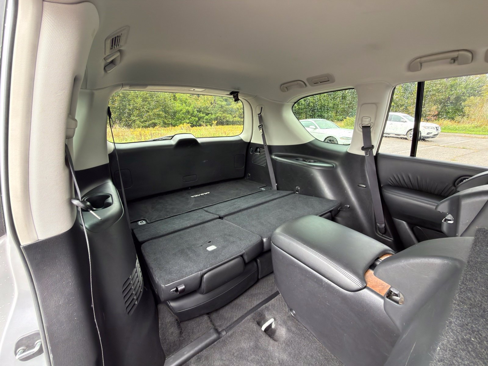 Used 2021 Nissan Armada SL w/ Captain's Chairs Package AWD/4WD image 44