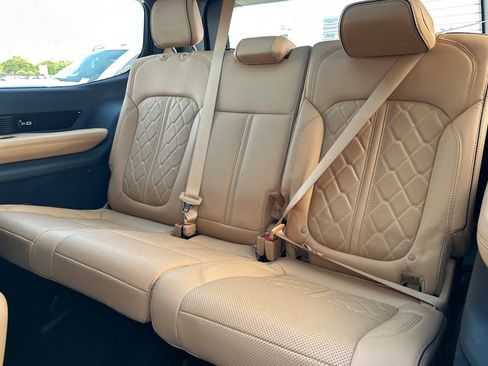 Used 2022 Jeep Grand Wagoneer Series III w/ Rear Seat Video Group 1 AWD/4WD image 16
