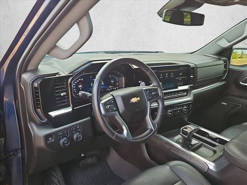 Certified 2023 Chevrolet Silverado 1500 LTZ AWD/4WD image 10