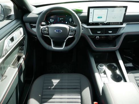 New 2026 Ford Explorer ST-Line AWD/4WD image 13