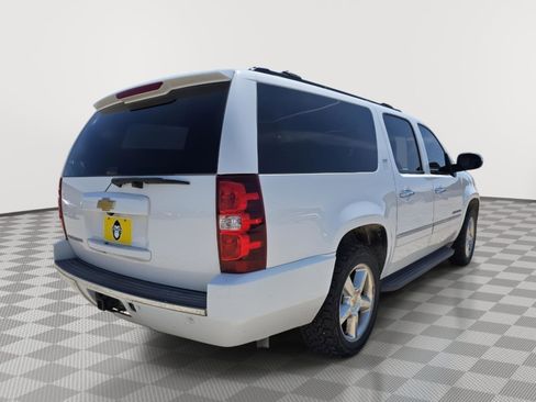 Used 2013 Chevrolet Suburban LTZ AWD/4WD image 4