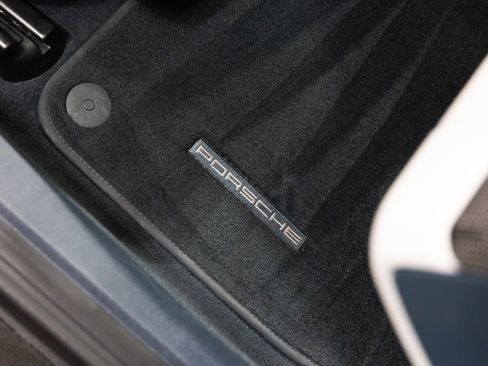 Used 2018 Porsche 911 Targa 4 GTS image 20