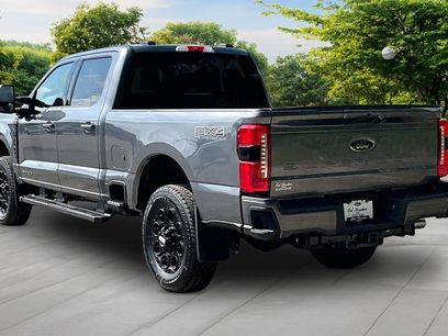 New 2026 Ford F350 Lariat w/ Black Appearance Package