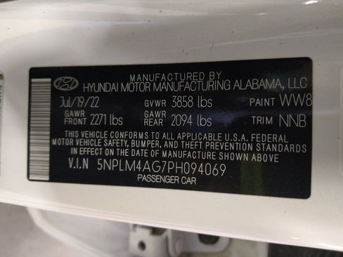 Used 2023 Hyundai Elantra SEL image 33