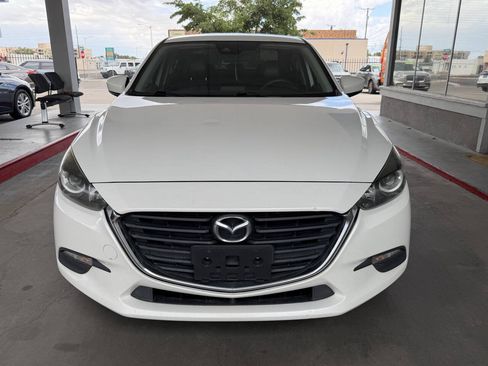 Used 2018 MAZDA MAZDA3 Touring FWD image 3
