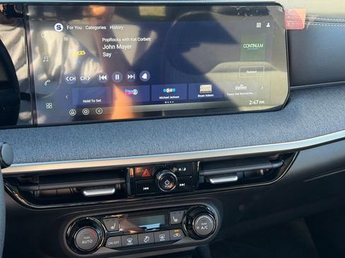 New 2026 Nissan Kicks SV w/ SV Premium Package FWD image 19