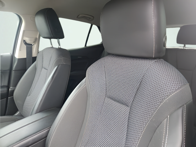Used 2023 Buick Envision Preferred AWD/4WD image 2