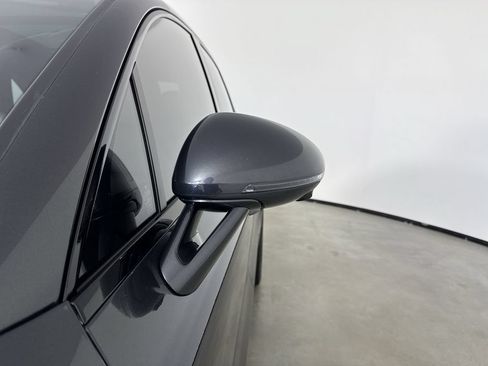 Certified 2025 Porsche Macan S AWD/4WD image 12