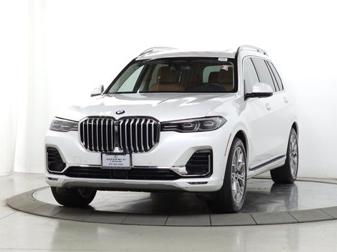 Used 2022 BMW X7 xDrive40i w/ Executive Package image 3
