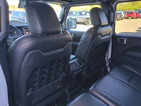 Used 2022 Jeep Wrangler Unlimited Rubicon 4xe w/ Cold Weather Group image 17