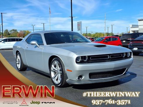 Certified 2022 Dodge Challenger R/T image 1