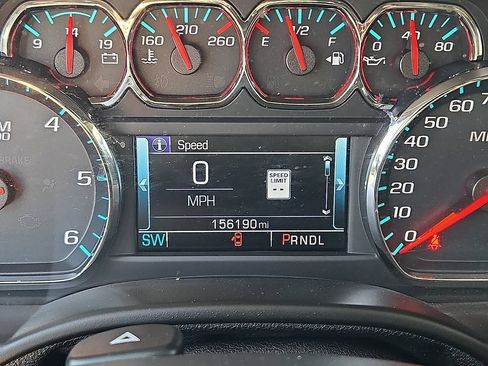Used 2018 GMC Yukon XL SLT w/ Open Road Package AWD/4WD image 22