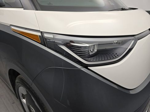 Used 2025 Volkswagen ID. Buzz Pro S Plus image 12