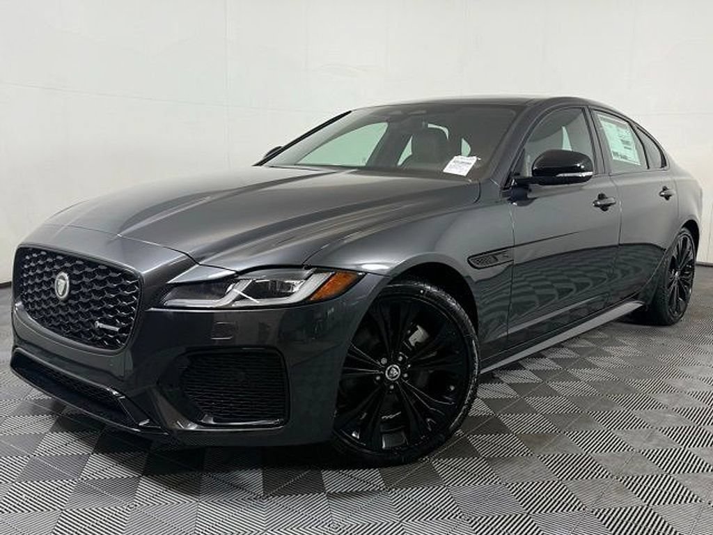Certified 2024 Jaguar XF R-Dynamic SE AWD/4WD image 1