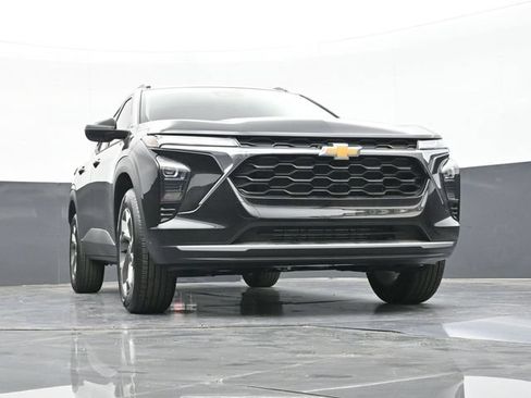 New 2026 Chevrolet Trax LT w/ Driver Confidence Package FWD image 46