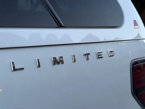 Used 2013 Ford F150 Limited image 10