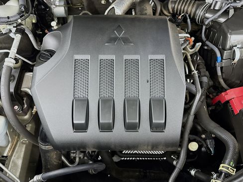 Used 2023 Mitsubishi Eclipse Cross LE image 37