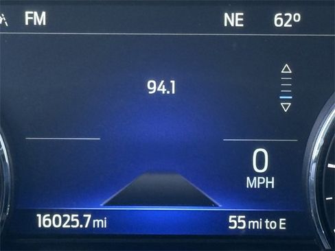 Used 2022 Ford Explorer XLT w/ Equipment Group 202A image 16