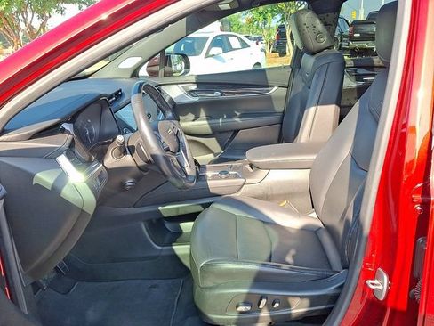 Certified 2023 Cadillac XT5 Premium Luxury FWD image 10