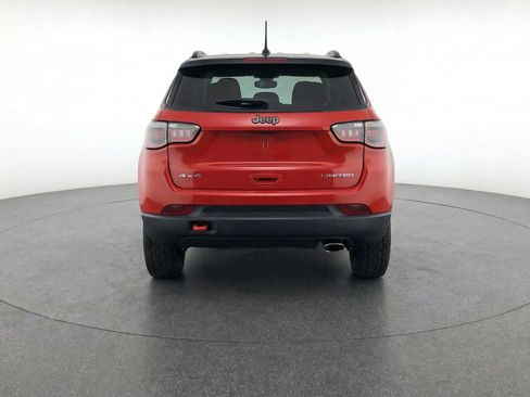 Used 2025 Jeep Compass Trailhawk image 7