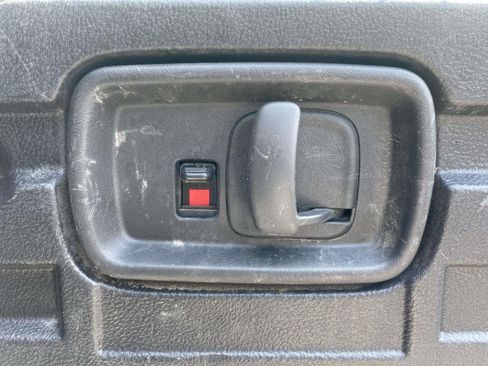 Used 2019 Chevrolet Express 2500 w/ Driver Convenience Package RWD image 12