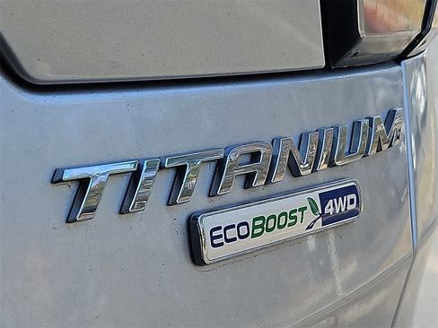 Used 2017 Ford Escape Titanium image 31