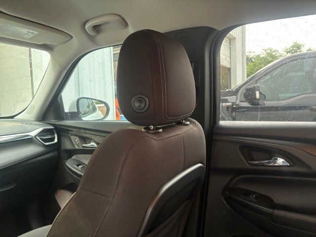 Used 2024 Chevrolet TrailBlazer LT FWD image 25