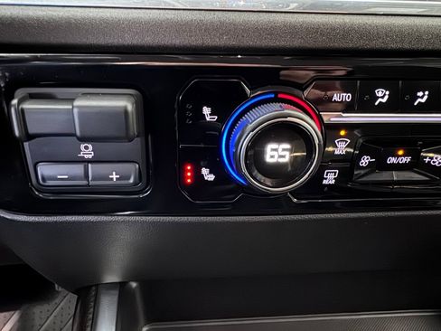 Certified 2024 Chevrolet Silverado 1500 RST image 23