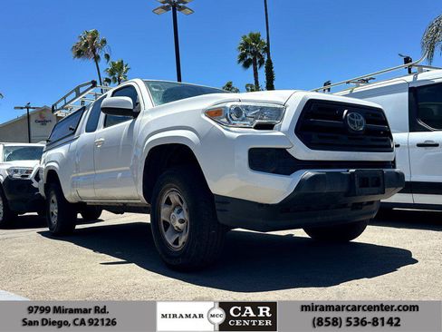 Used 2018 Toyota Tacoma SR RWD image 1