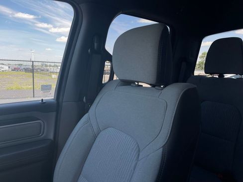 Used 2022 RAM 1500 Big Horn AWD/4WD image 37