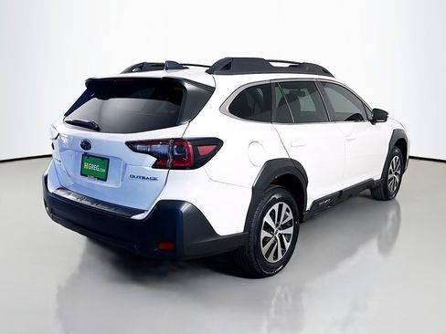Used 2023 Subaru Outback Premium image 10