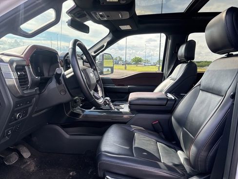 Used 2021 Ford F150 Lariat w/ Equipment Group 502A High AWD/4WD image 9