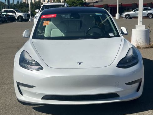 Used 2018 Tesla Model 3 Long Range AWD/4WD image 2