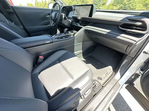 New 2026 Toyota Crown Platinum AWD/4WD image 18